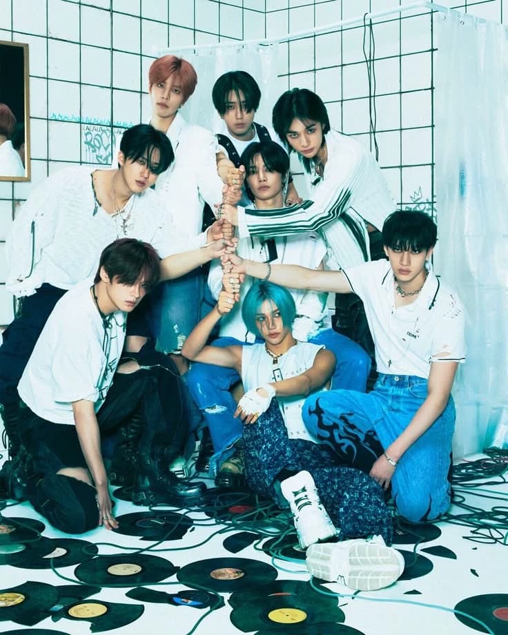 Straykids - terro thumbnail