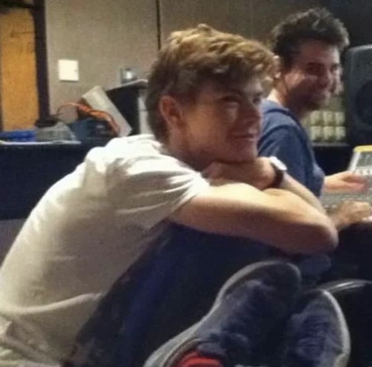 Thomas Brodie-Sangster thumbnail