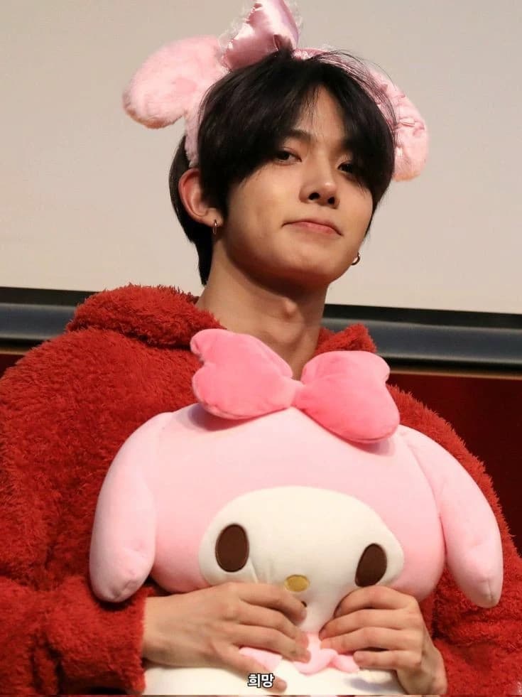 heeseung lee thumbnail