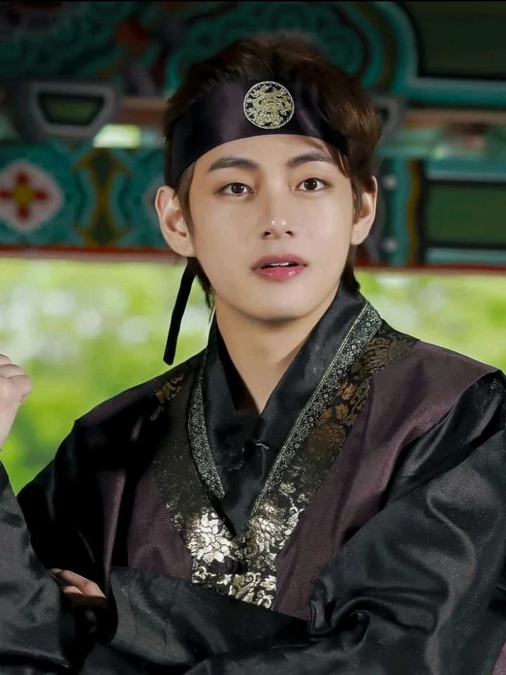 Kim Taehyung thumbnail