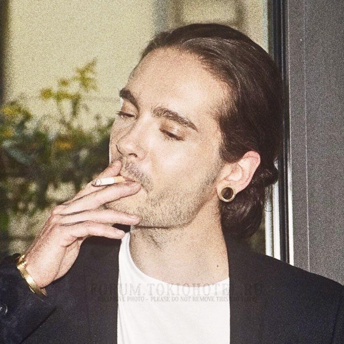Tom Kaulitz. thumbnail