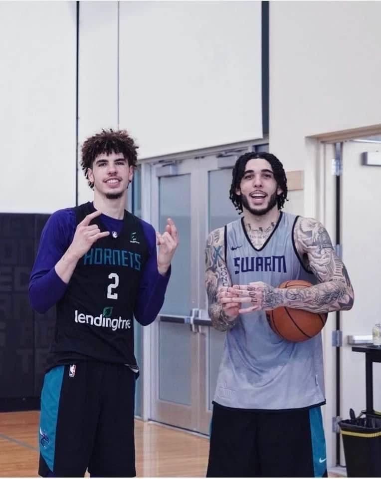 Liangelo & Lamelo Ball thumbnail