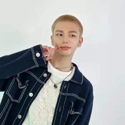 Hyunjin thumbnail