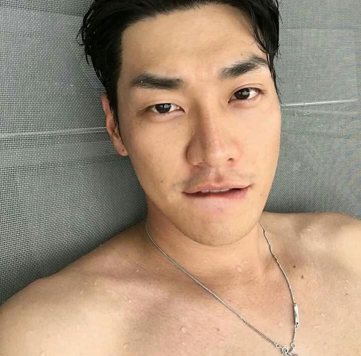 Kim Young Kwang thumbnail