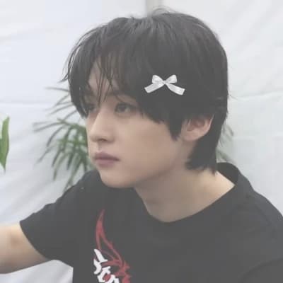 Lee Know thumbnail