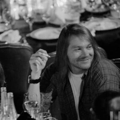 Axl Rose thumbnail