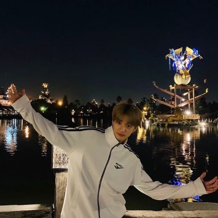 Hwang Hyunjin 𓂃 ࣪˖ ⋆.˚ ⋆ thumbnail