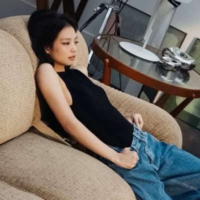 Jennie thumbnail