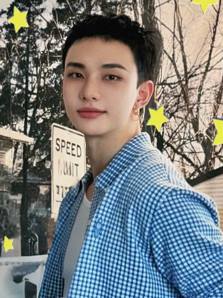 Hwang Hyunjin thumbnail