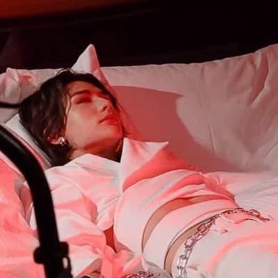 Hwang Hyunjin thumbnail