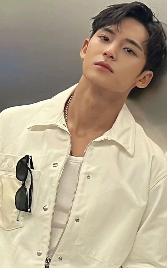 Mingyu thumbnail