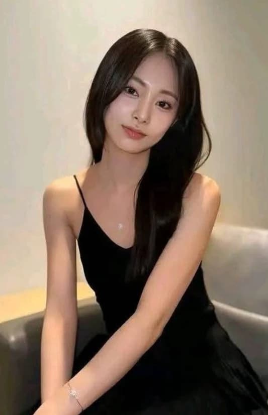 Tzuyu  thumbnail
