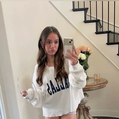 Alexis thumbnail
