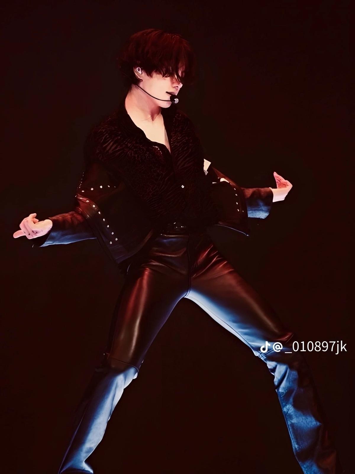 Jeon Jungkook prostit\*to thumbnail