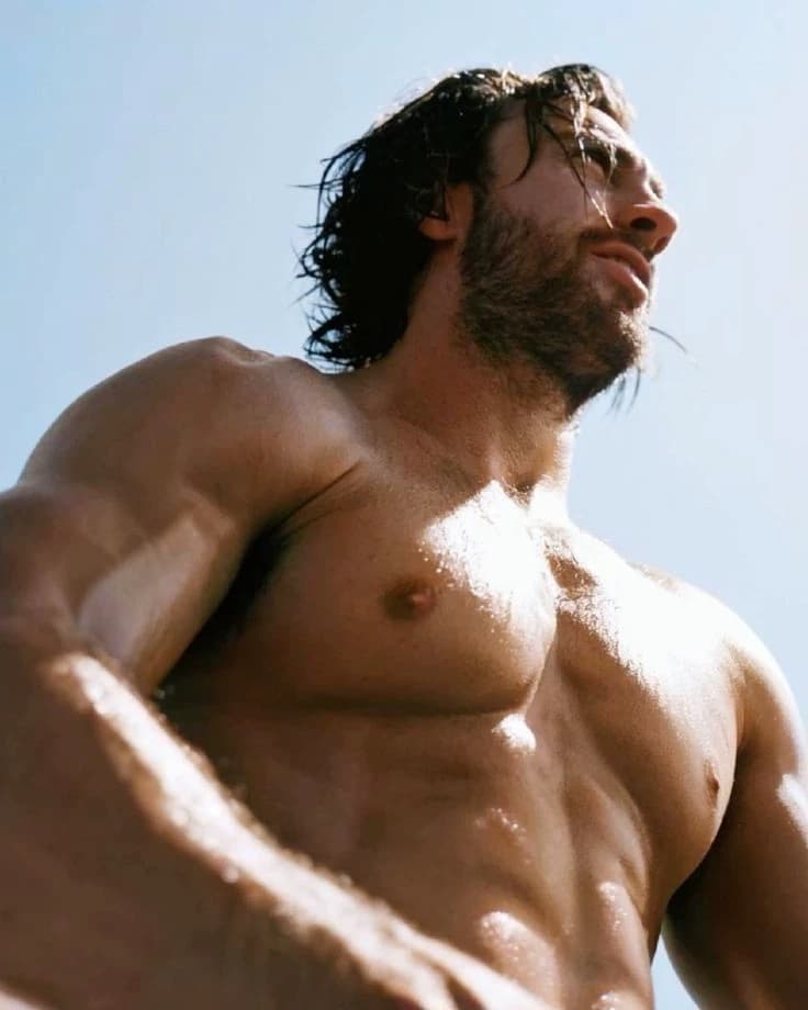Aaron Taylor Johnson  thumbnail