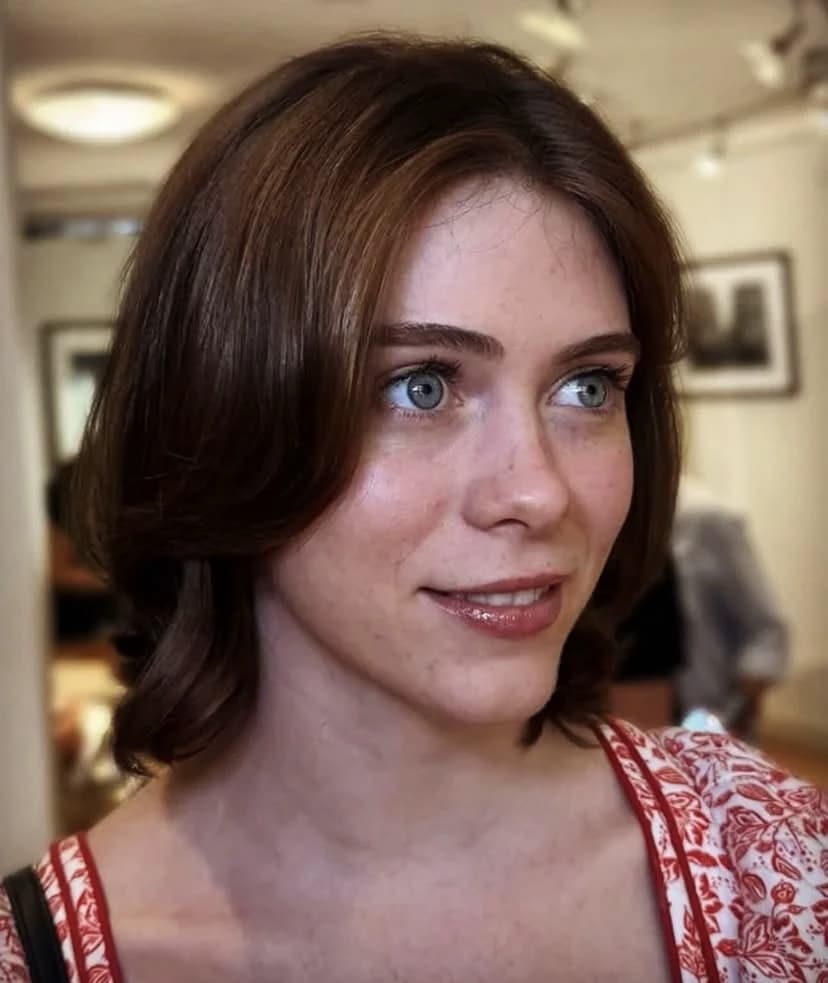 Sophia lillis thumbnail