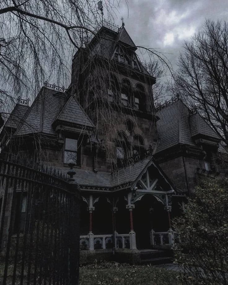 Haunted house thumbnail