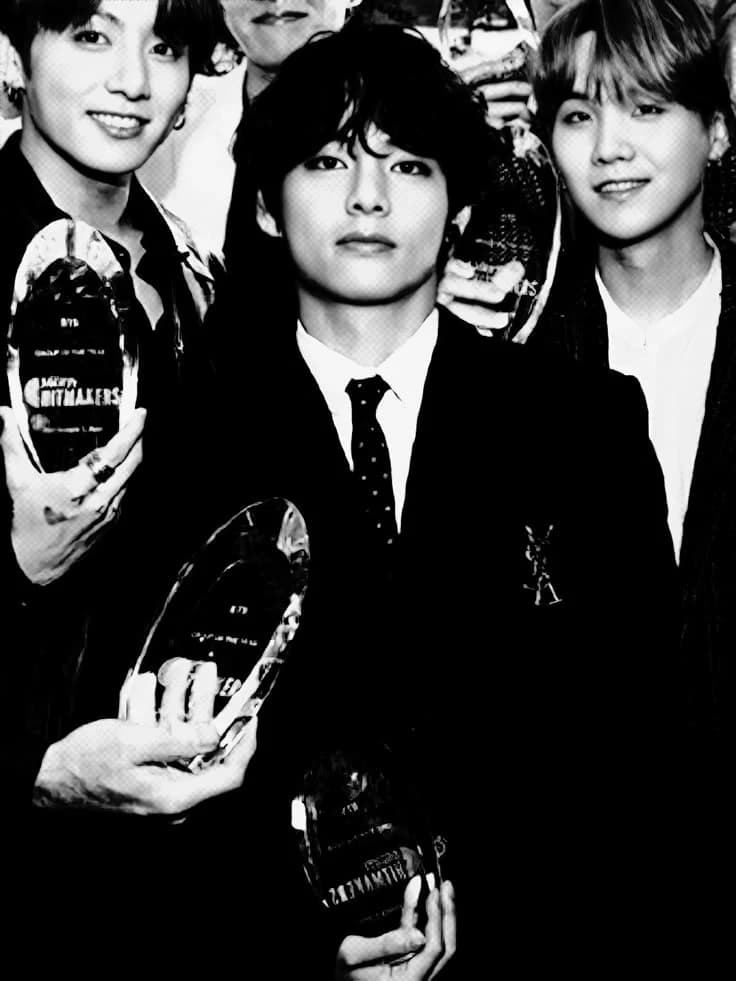 Kim Taehyung thumbnail