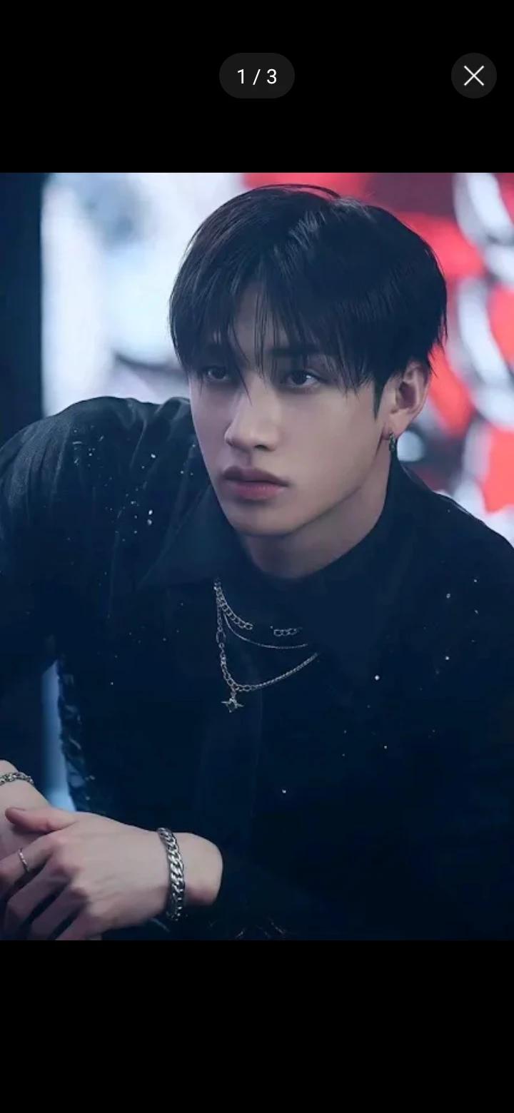 STRAY KIDS SLEEPOVER thumbnail