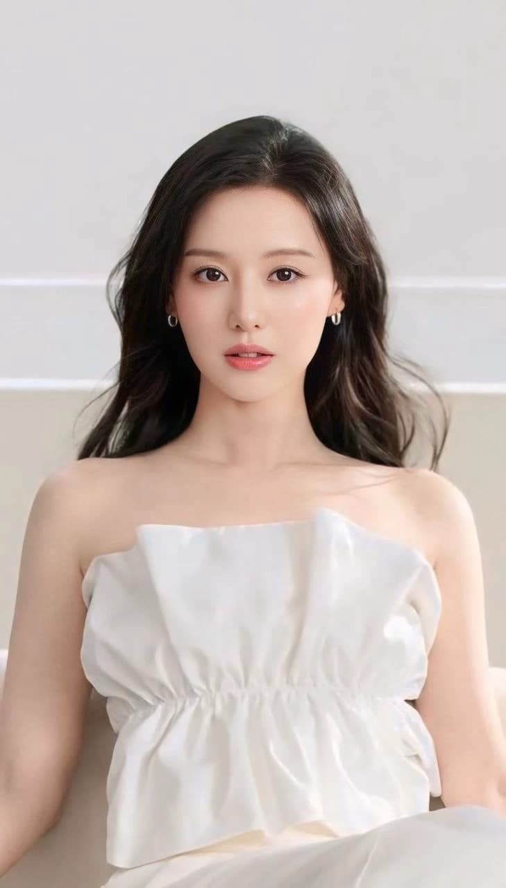 Kim Ji Won  thumbnail