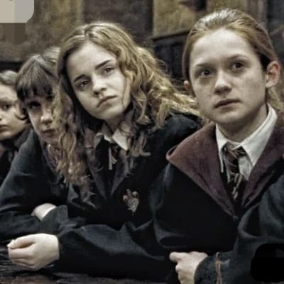 Hermione and Ginny thumbnail