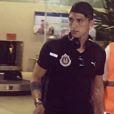 Alan Pulido thumbnail