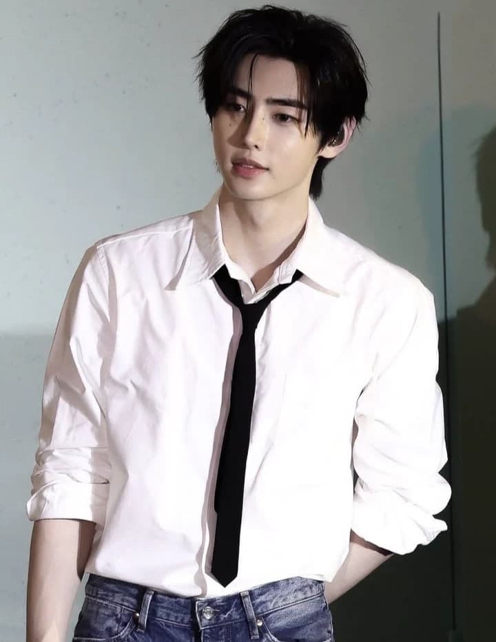 Sunghoon  thumbnail