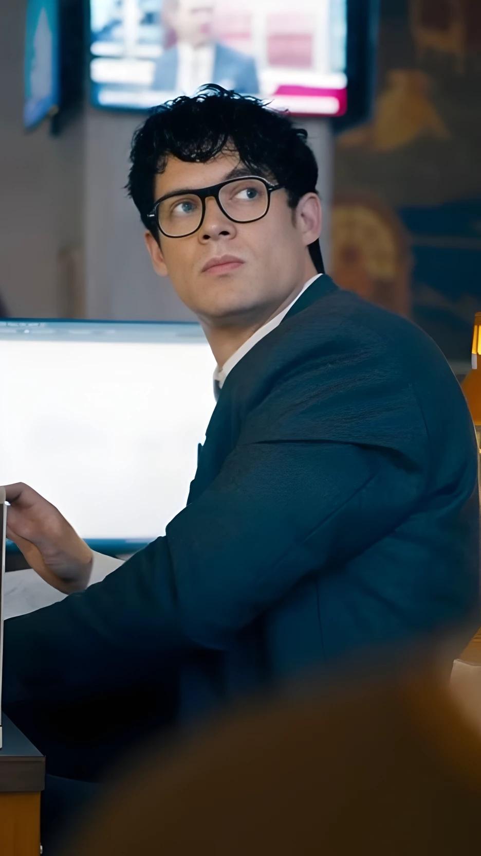 Clark Kent (Superman) thumbnail