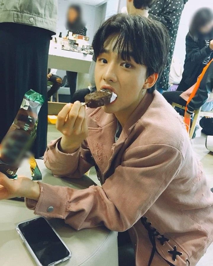 Hyunjin - Pré debut thumbnail