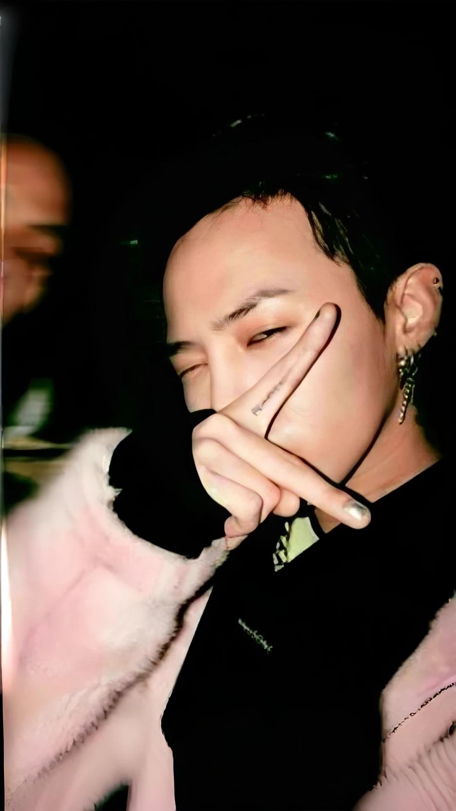 G-Dragon thumbnail