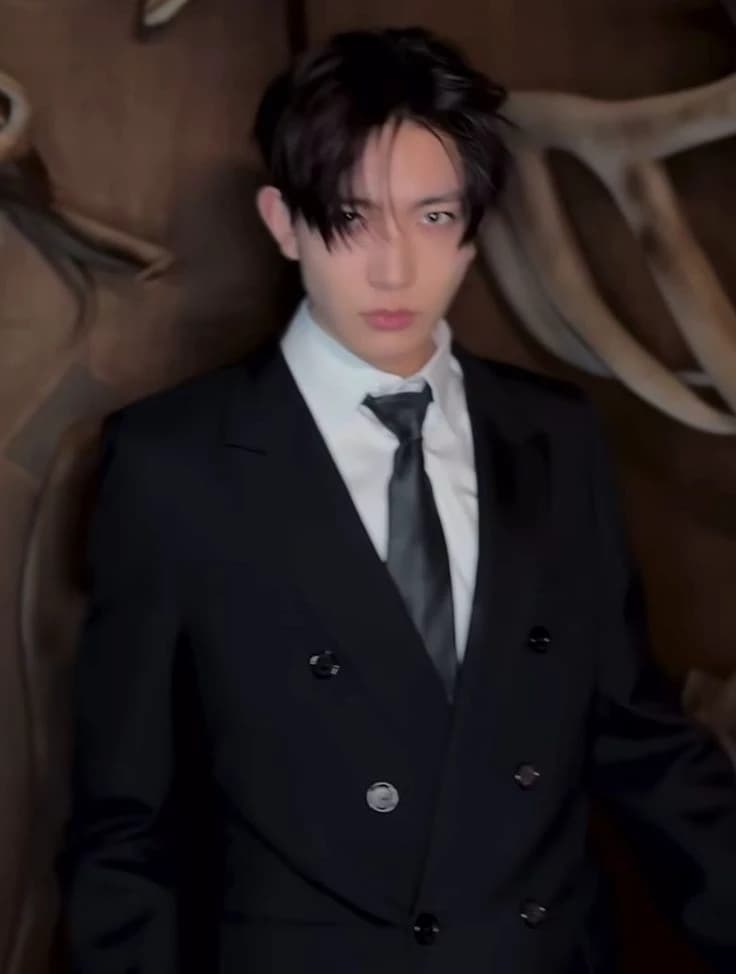 lee heeseung thumbnail