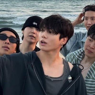 Jungkook : the rich one in south Korea  thumbnail