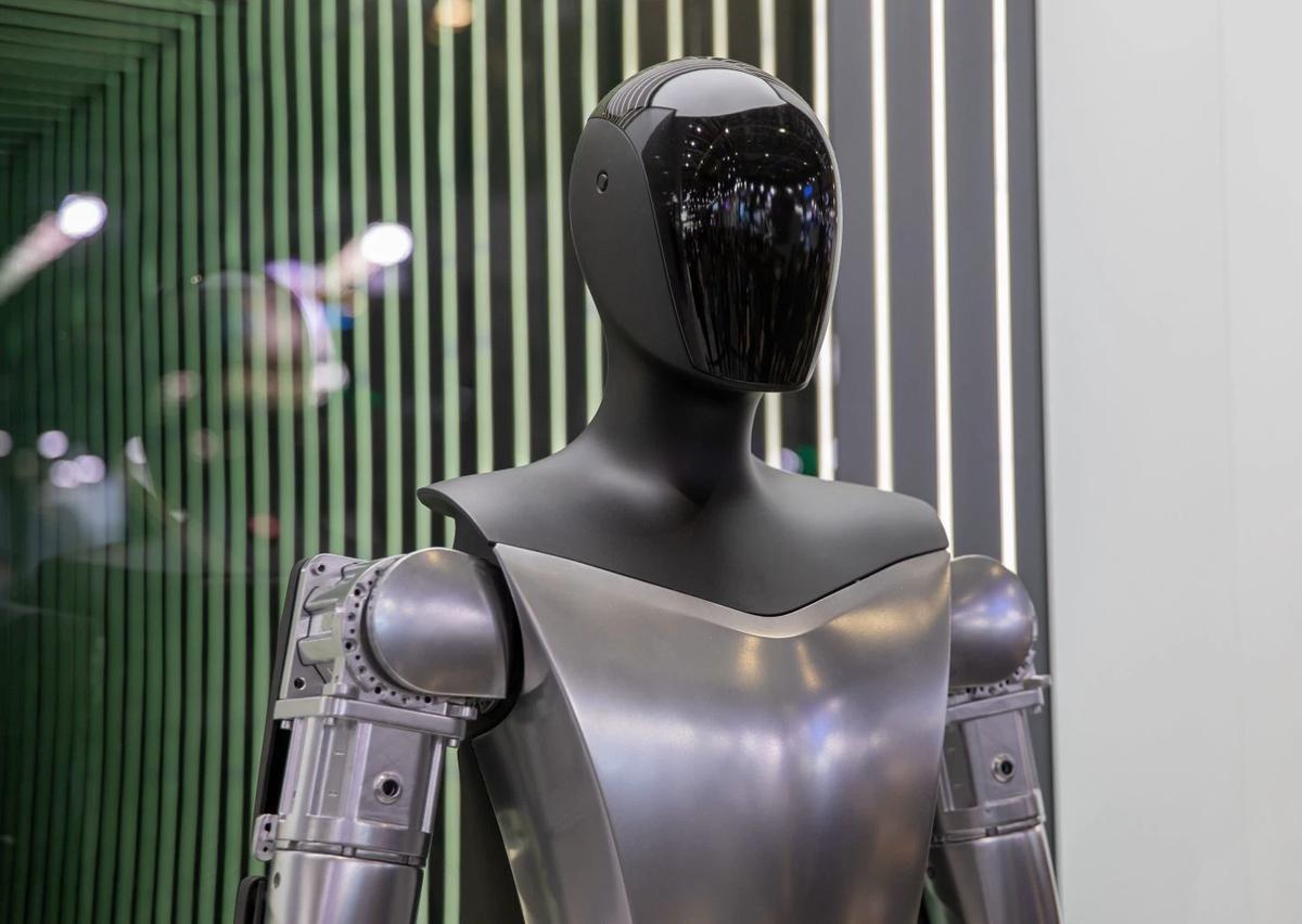 AI ROBOT thumbnail