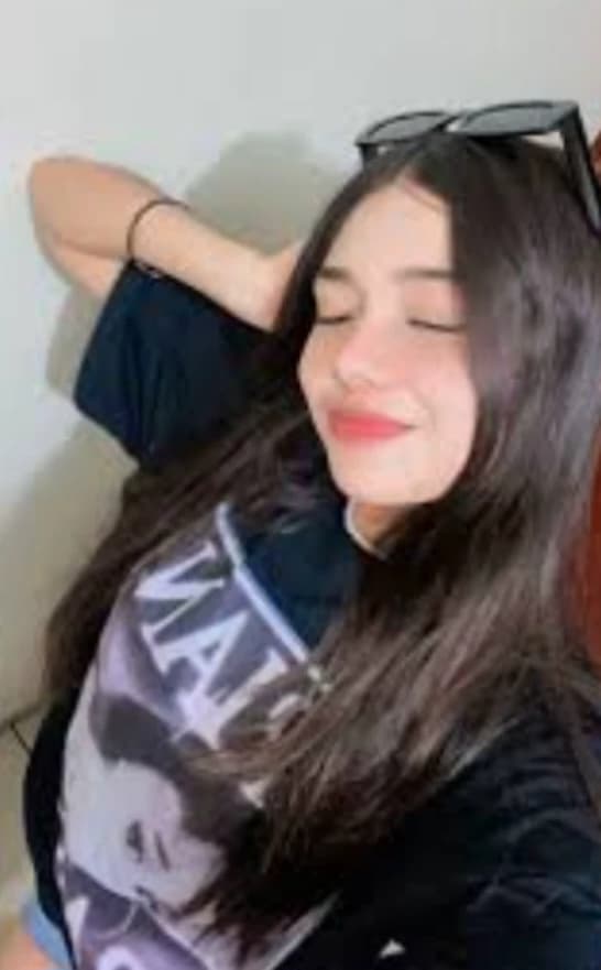 Isabel (you are your crush for being the silence of the salon) thumbnail