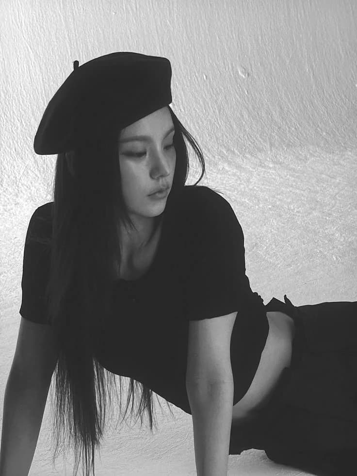 Hwang Yeji. thumbnail