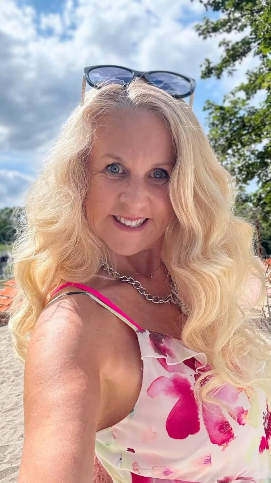Barbara Schneider thumbnail