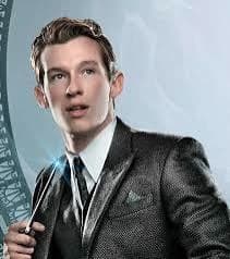 Theseus Scamander thumbnail