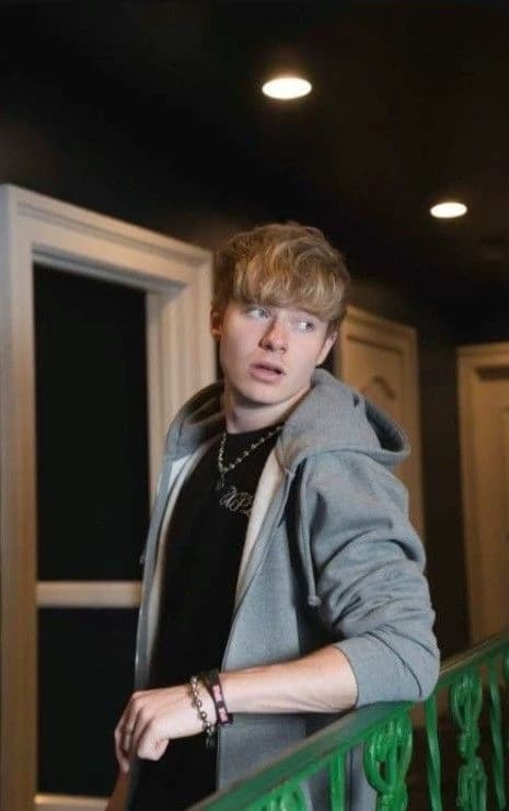 Sam !! thumbnail