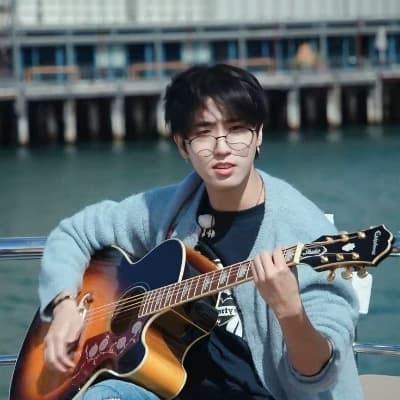 Han Jisung thumbnail