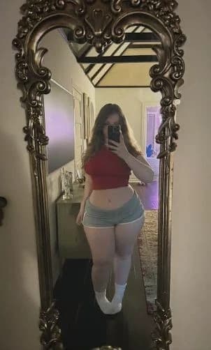 Valeria thumbnail