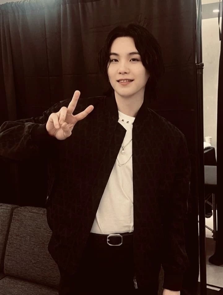 Mim yoongi thumbnail