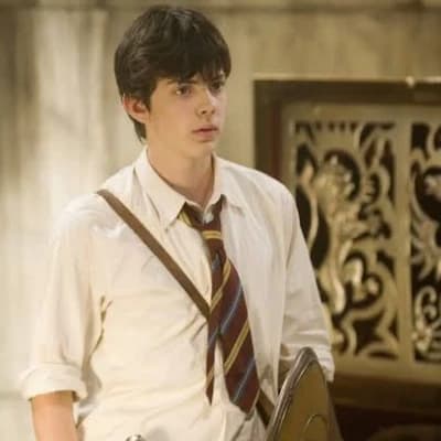 Edmund Pevensie thumbnail