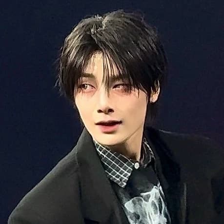 Yang jeongin thumbnail
