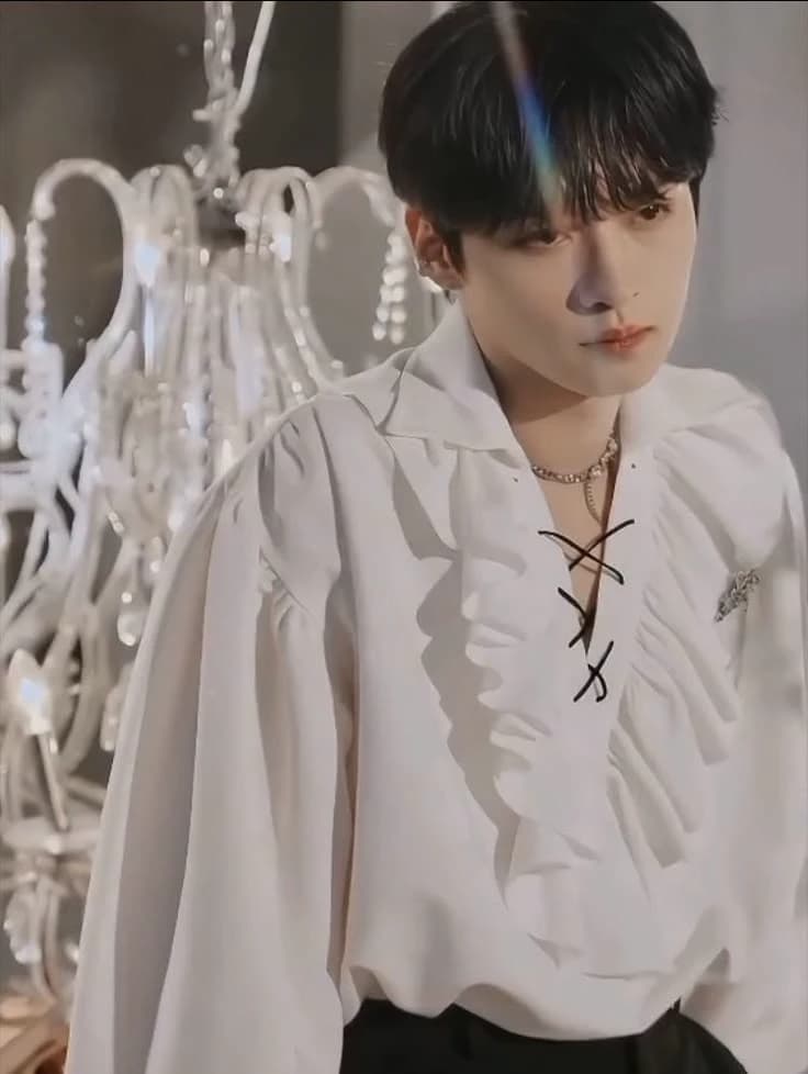 Lee know Minho thumbnail