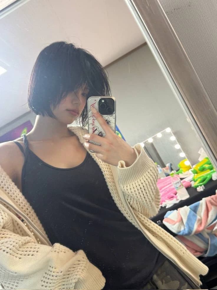 Hwang Yeji thumbnail