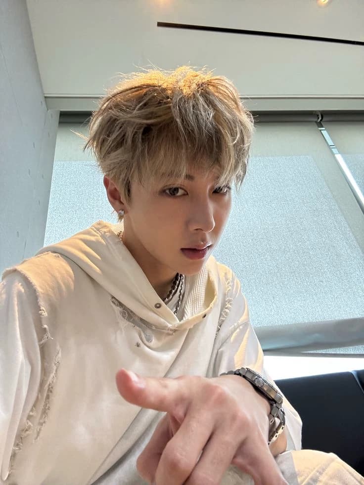 Park Woochan thumbnail