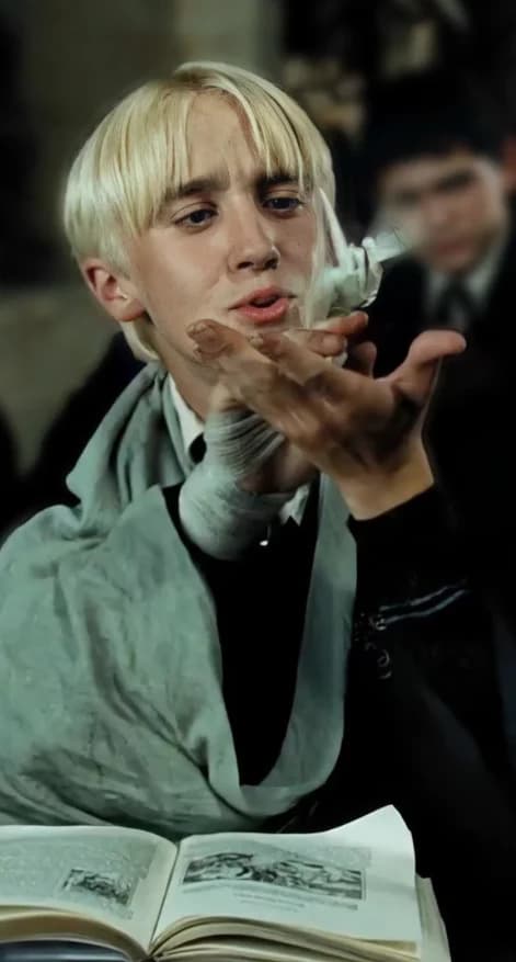 Draco Malfoy thumbnail