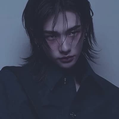 Hwang Hyunjin thumbnail