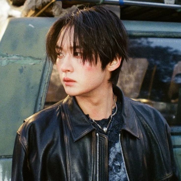 Lee know thumbnail