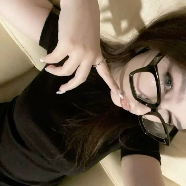 Lara thumbnail